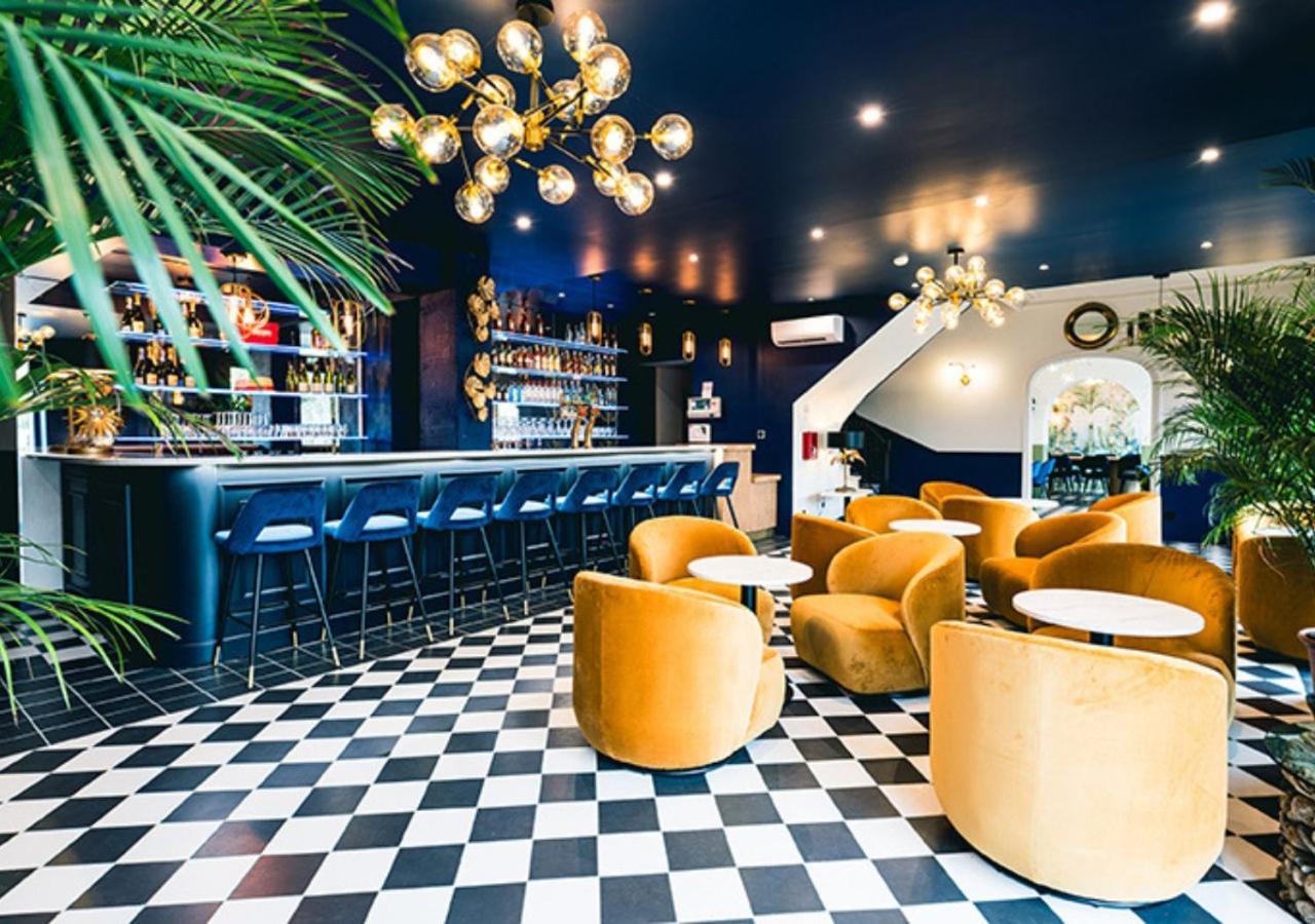Hotel Saintchristophe Houdan Esterno foto