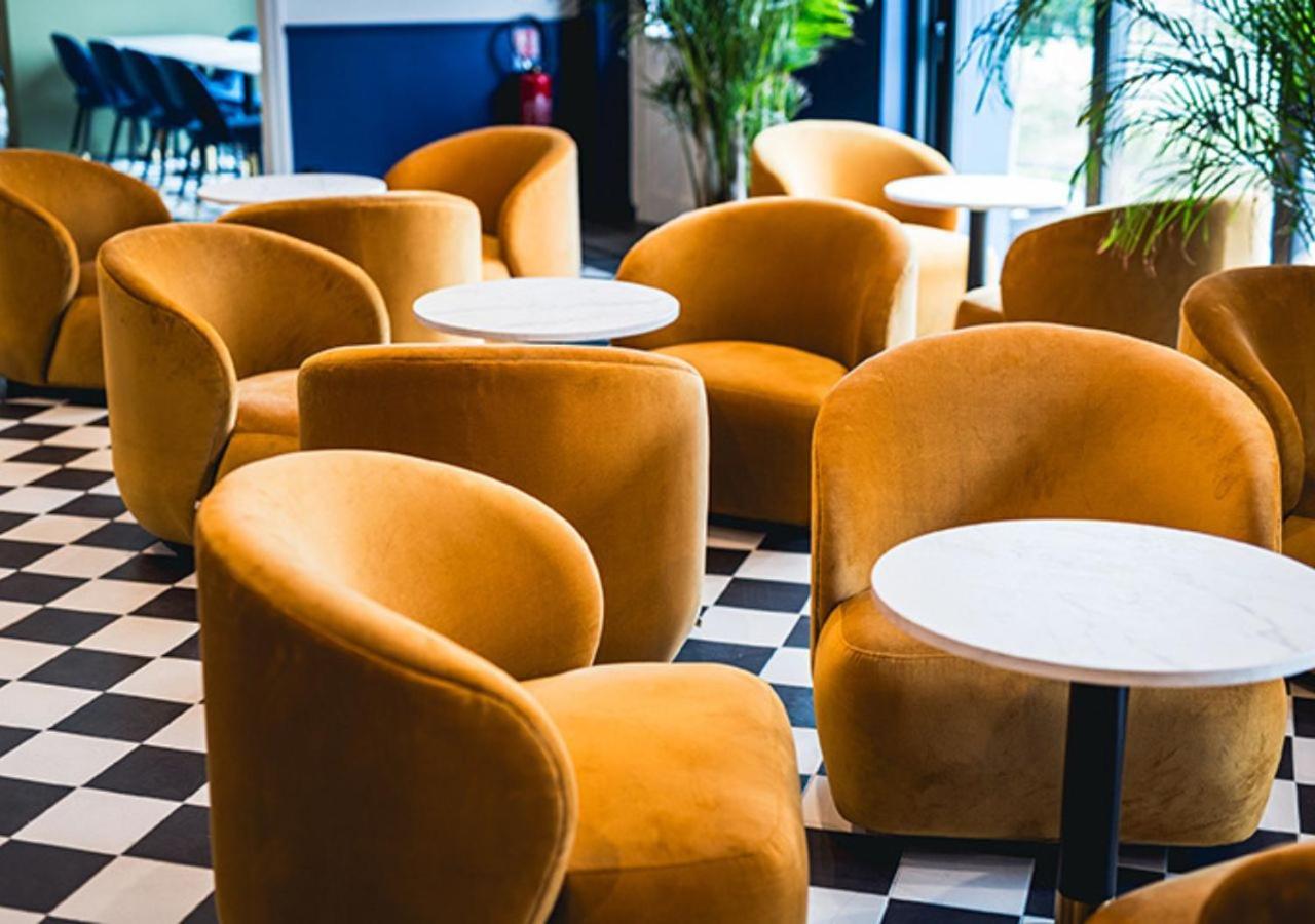 Hotel Saintchristophe Houdan Esterno foto