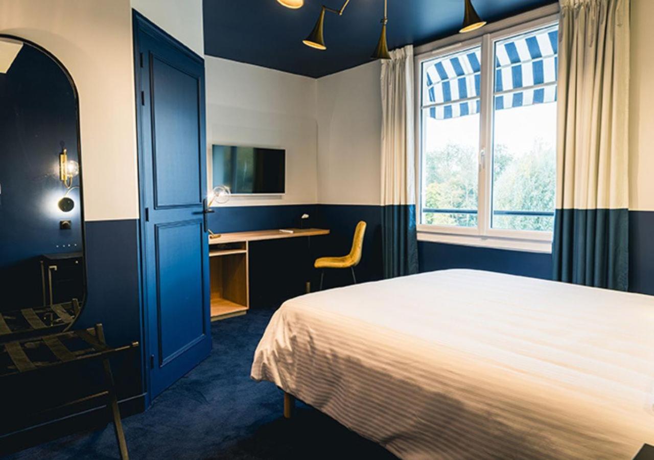 Hotel Saintchristophe Houdan Esterno foto