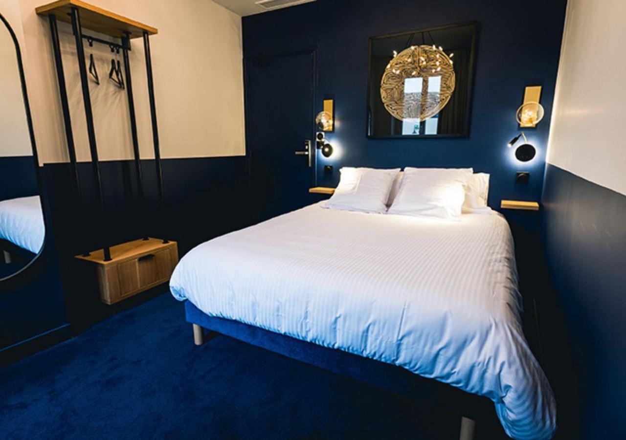 Hotel Saintchristophe Houdan Esterno foto