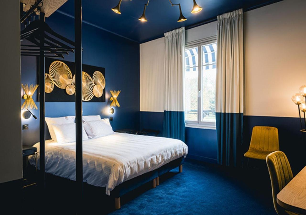 Hotel Saintchristophe Houdan Esterno foto